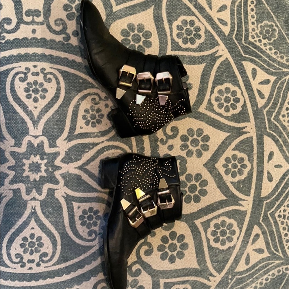 Forever21 black booties